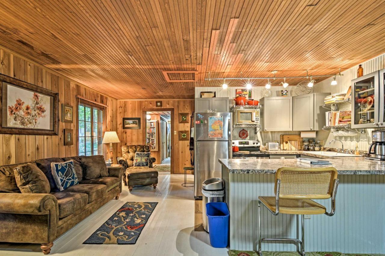 Pet-Friendly One Crow Cottage In Harbor Springs! Exterior photo