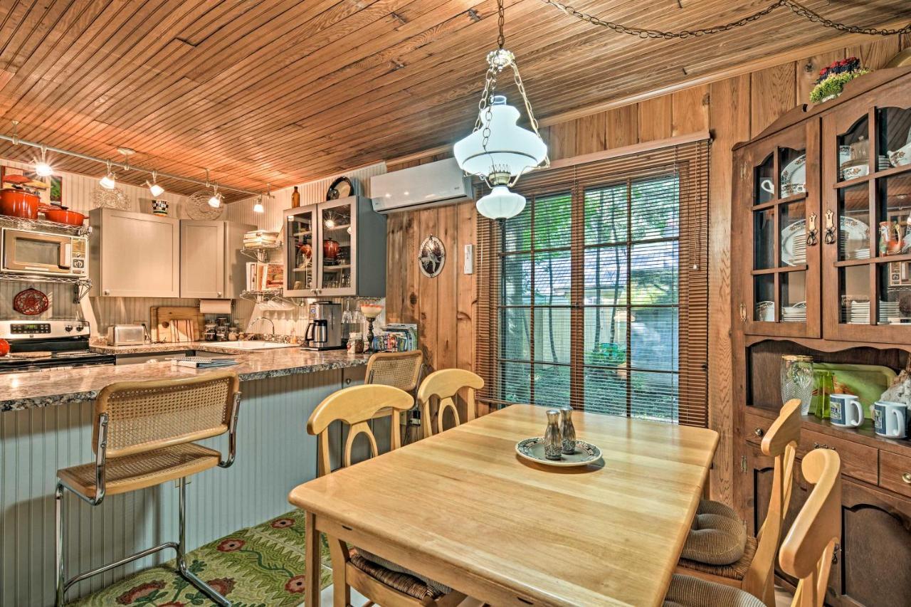 Pet-Friendly One Crow Cottage In Harbor Springs! Exterior photo