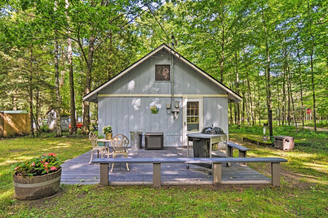 Pet-Friendly One Crow Cottage In Harbor Springs! Exterior photo