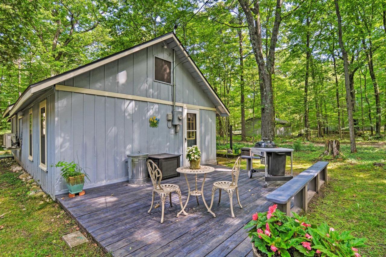 Pet-Friendly One Crow Cottage In Harbor Springs! Exterior photo