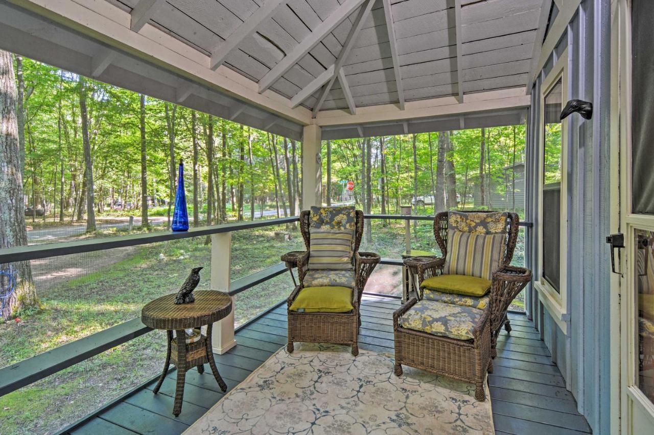 Pet-Friendly One Crow Cottage In Harbor Springs! Exterior photo