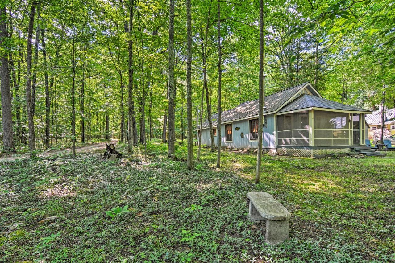 Pet-Friendly One Crow Cottage In Harbor Springs! Exterior photo
